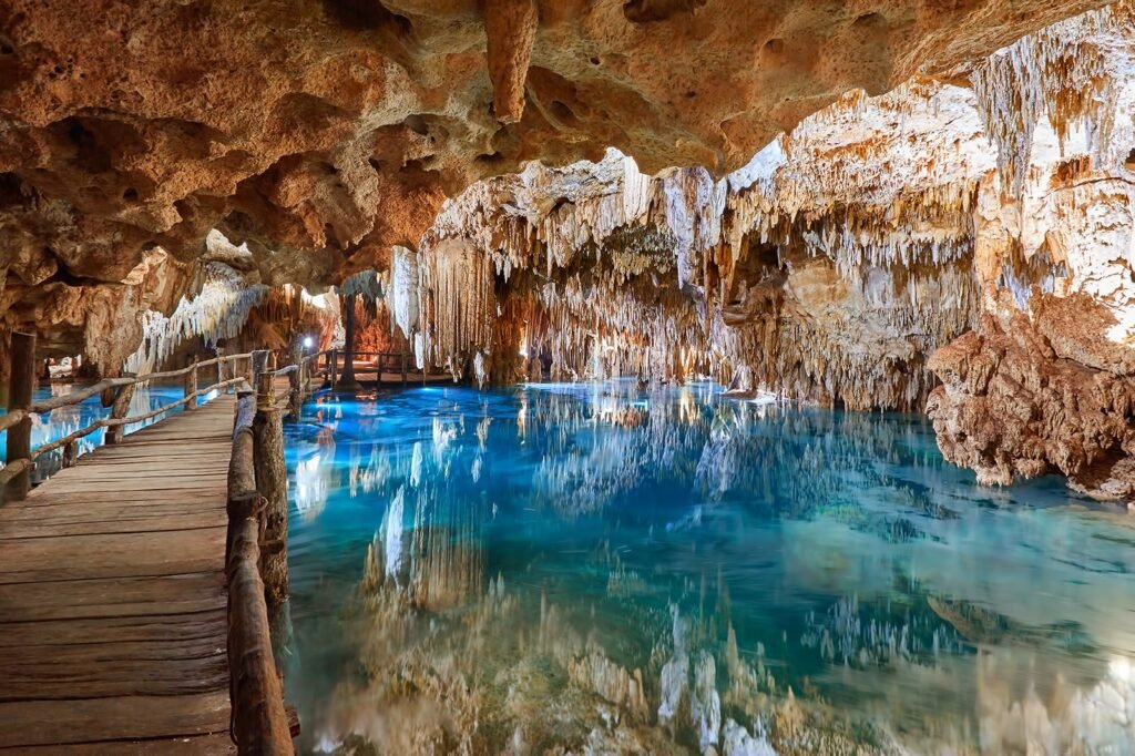 Tour a Tulum 4x1 Zona Arqueológica + Cobá + Cenote Cho-Ha + 5a Avenida