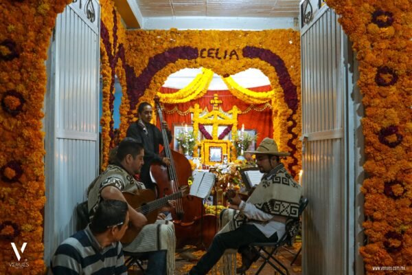 Tour Dia de Muertos Michoacán 2024 desde Morelia Zona Lacustre de Patzcuaro Precios y Paquetes