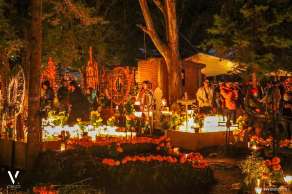 Tour Dia de Muertos Michoacán 2024 desde Morelia Zona Lacustre de Patzcuaro Precios y Paquetes