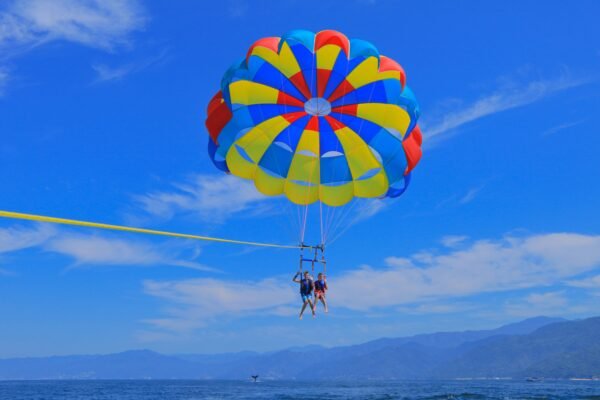 Parasailing en Puerto Vallarta Precios Paquetes Reservaciones Vallarta Adventures