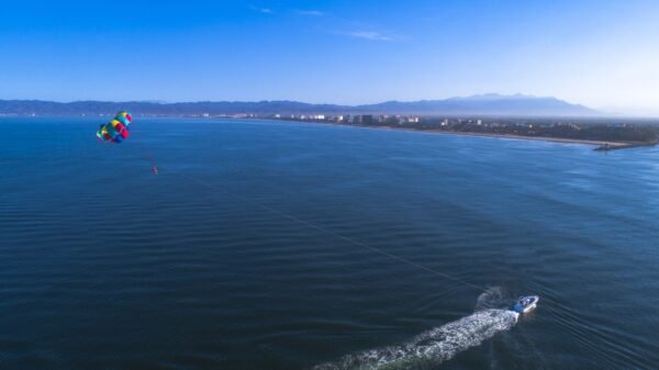 Parasailing en Puerto Vallarta Precios Paquetes Reservaciones Vallarta Adventures