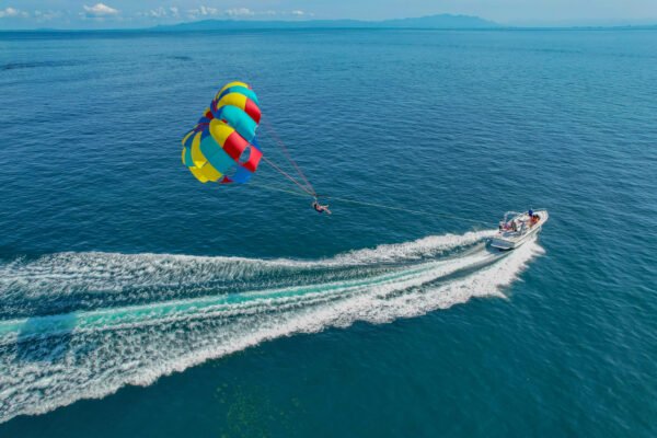 Parasailing en Puerto Vallarta Precios Paquetes Reservaciones Vallarta Adventures