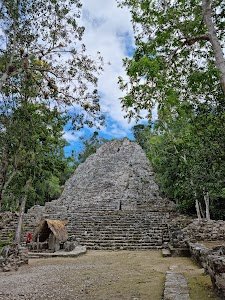 Zona arqueológica de Coba place picture