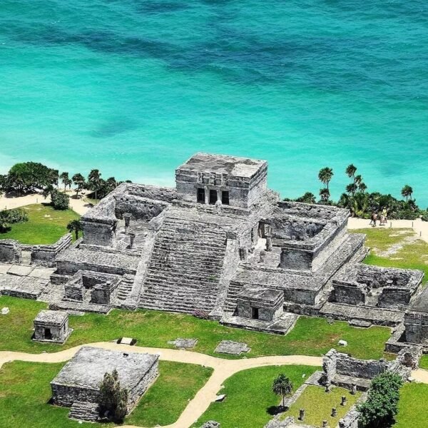 Tour a Tulum Zona Arqueologica y Cenotes Casa Tortuga